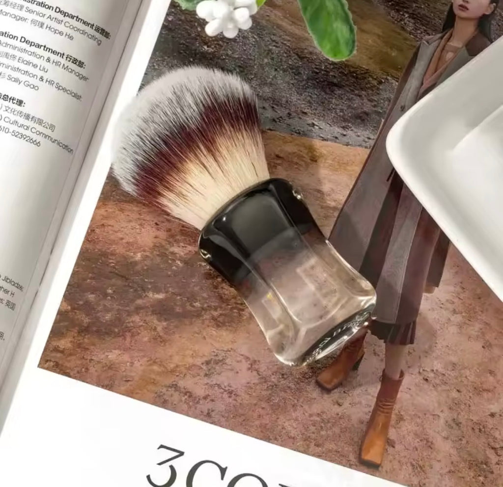VULCANO-Professional Shaving Brush – Soft Bristles & Sea-Inspired Design